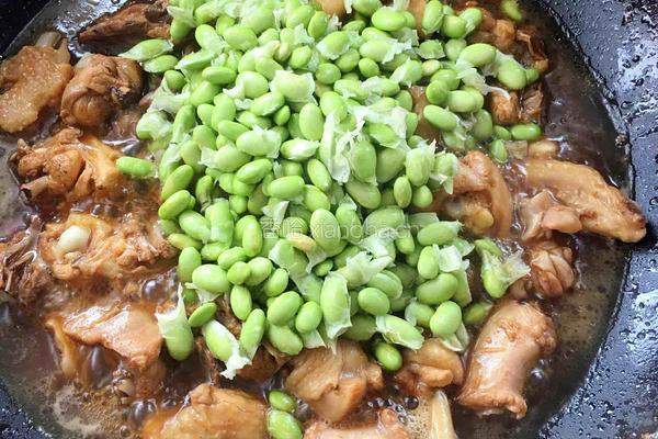 仔鸡烧毛豆米的做法图解10