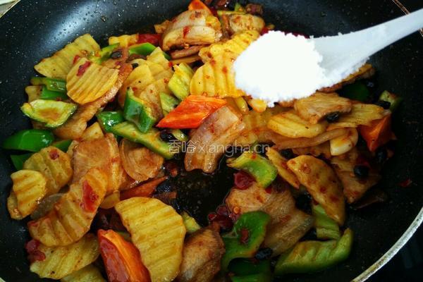 回锅土豆肉片的做法图解10
