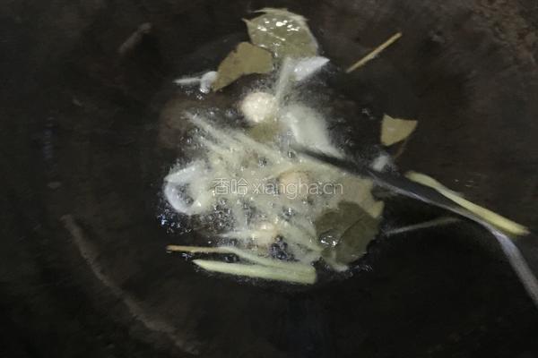 地锅鸡的做法图解4