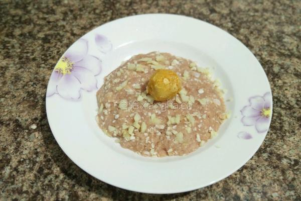 蒜香咸蛋肉饼的做法图解6