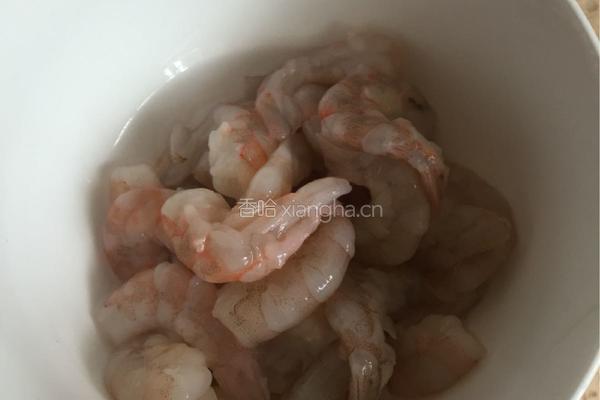 虾仁炒饭的做法图解3