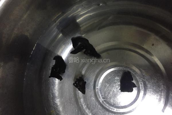 榨菜肉丝汤的做法图解1