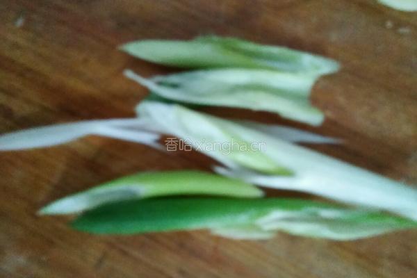 梅菜肉丁的做法图解4