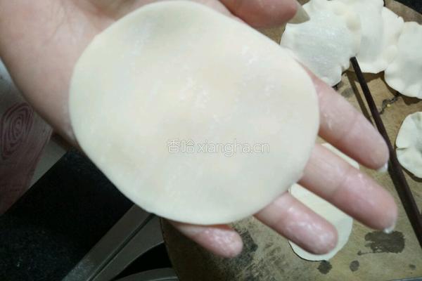 煎包面皮饼的做法图解1