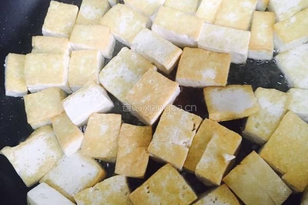 香菇酱木耳烧豆腐的做法图解4
