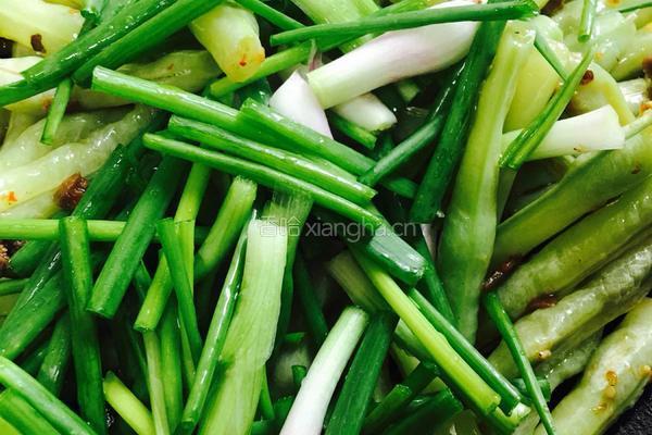 大粒香菇炒豆角的做法图解9