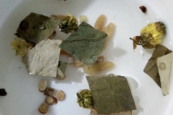 菊花甘草荷叶茶（解毒茶）的做法图解2