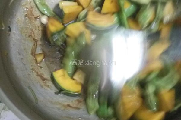 豆角炖窝瓜的做法图解3