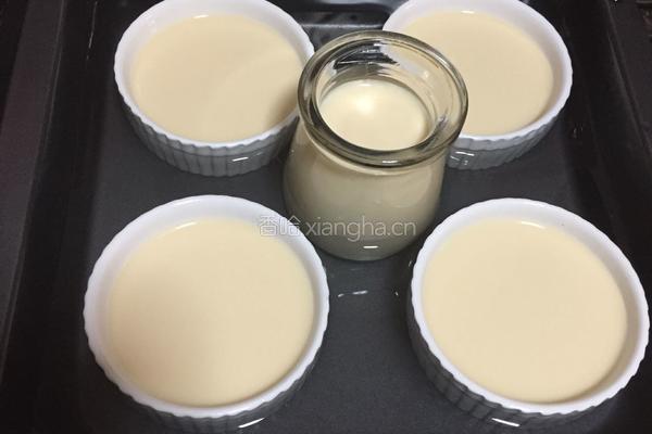 牛奶布丁的做法图解4