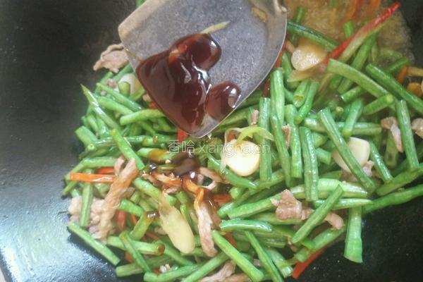 肉丝炒豇豆角的做法图解7