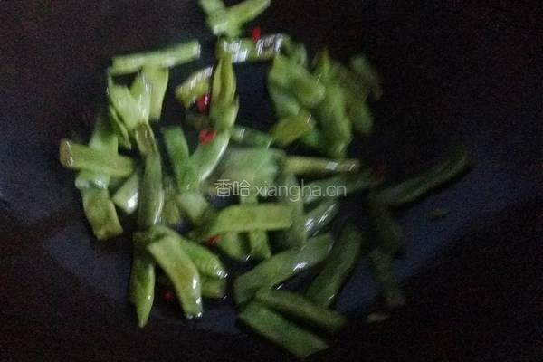 红椒扁豆的做法图解4