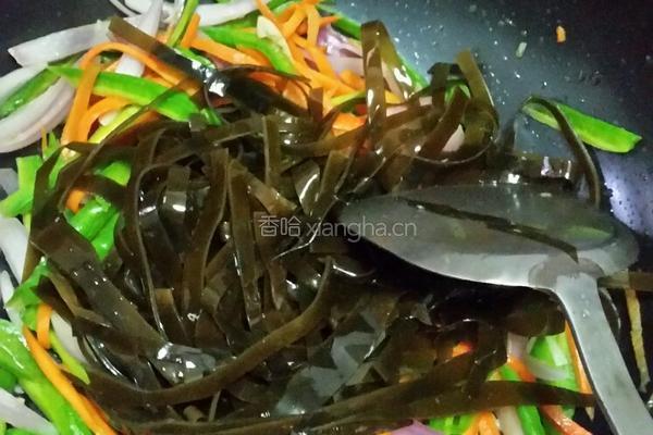 五彩桂花炒海带的做法图解5
