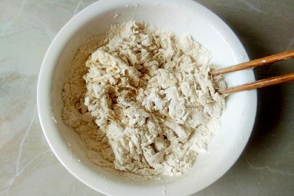 梅干菜五花肉饼的做法图解2