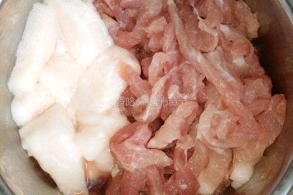 有机花菜烧肉的做法图解1