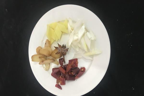 尖椒肉丝（五花肉）的做法图解3