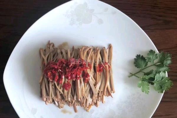 酸辣鸡蛋干的做法图解4