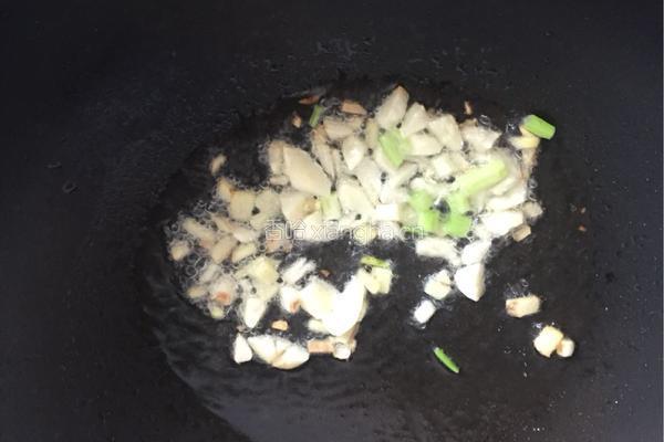 西红柿炒西兰花的做法图解4