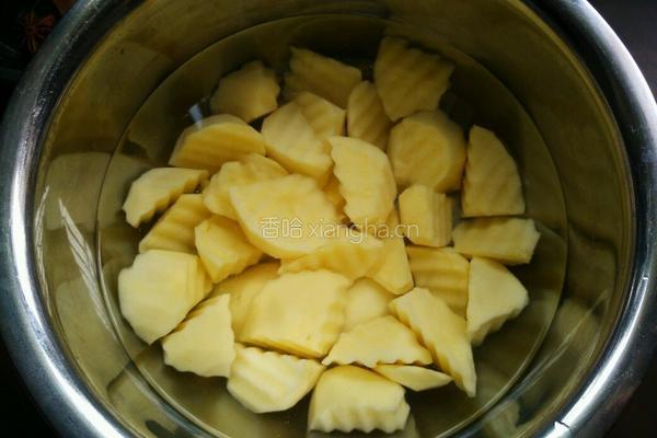 土豆炖牛腩的做法图解7