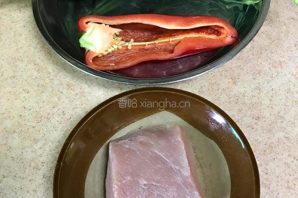 韮菜苔炒肉丝的做法图解1