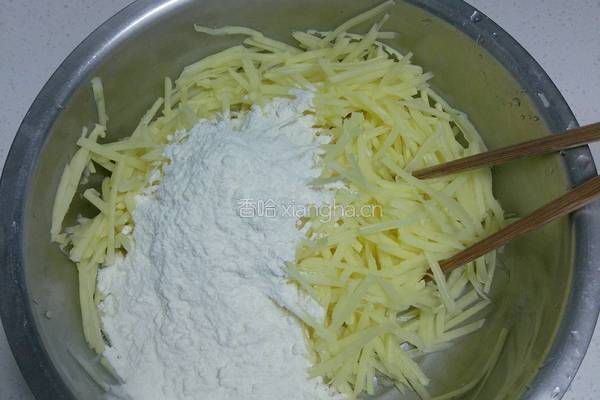 好吃的炒蒸土豆丝的做法图解2