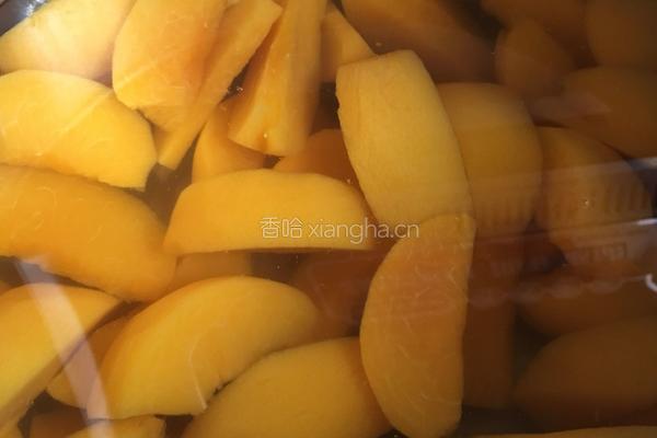 黄桃罐头的做法图解5
