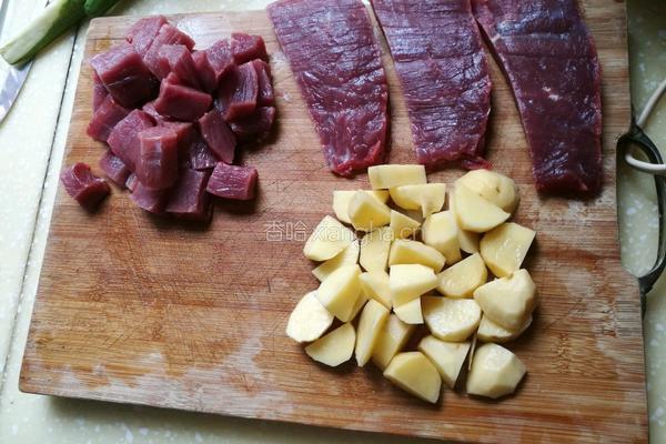 椰香咖喱牛肉的做法图解1
