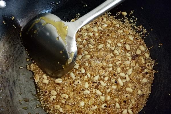 芝麻花生糖的做法图解13