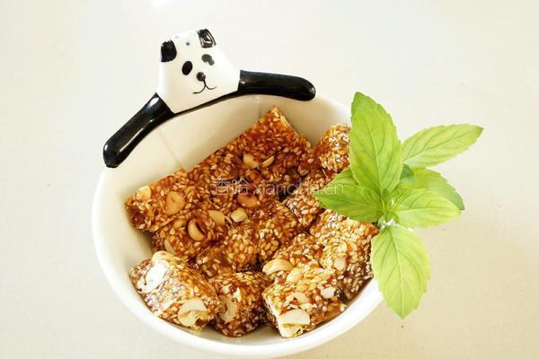 芝麻花生糖的做法图解18