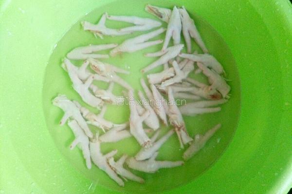 凉拌鸡爪的做法图解3