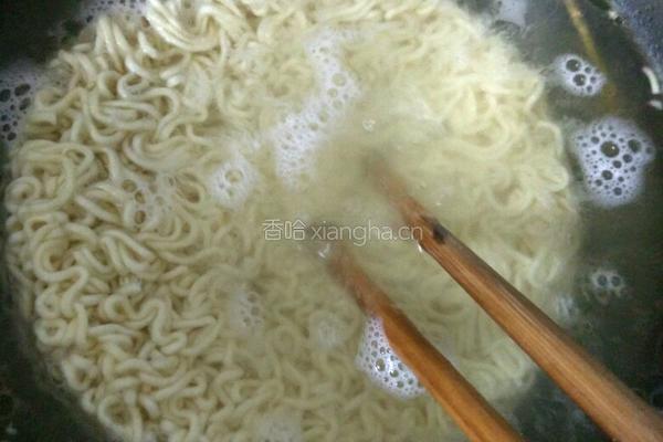 香菇酱拌面的做法图解4
