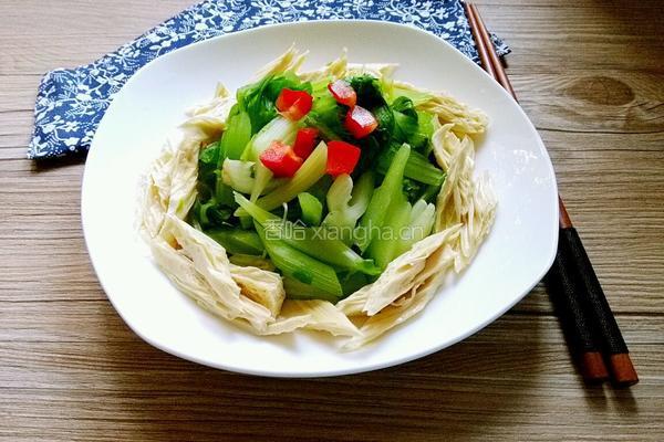 芹菜拌腐竹的做法图解8