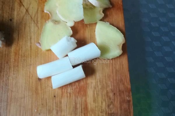 白菜炖豆腐的做法图解4