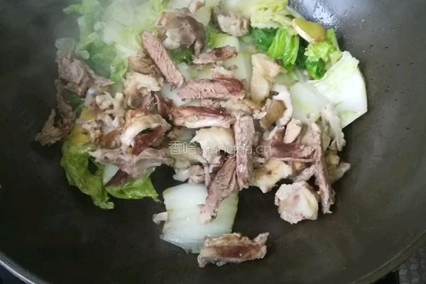 白菜炖豆腐的做法图解10