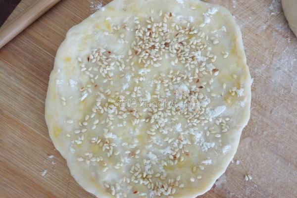 奶香芝麻手撕饼的做法图解7