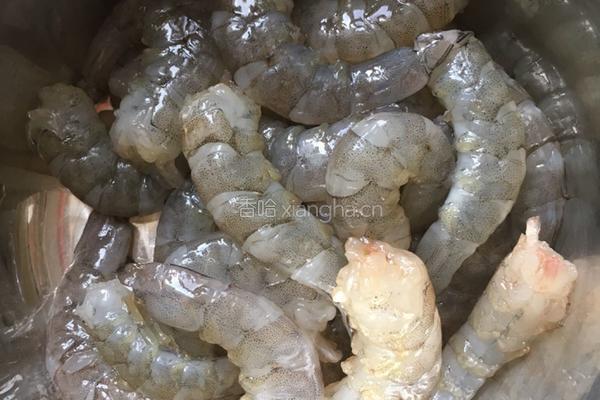 鲜虾水饺的做法图解2