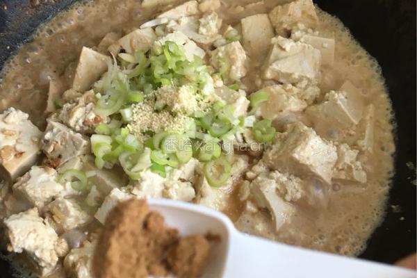 家常炖豆腐的做法图解10