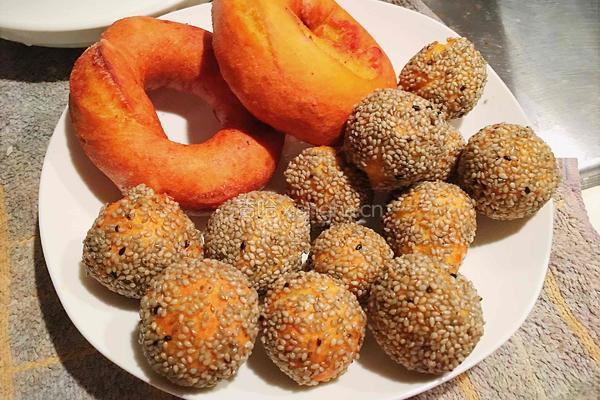 油炸版甜甜圈和南瓜芝麻小丸子的做法图解8