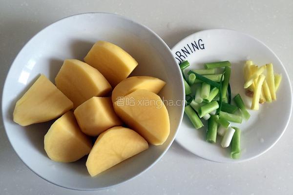 铁锅炖-排骨土豆花卷锅的做法图解5