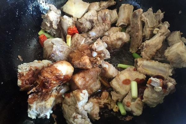 铁锅炖-排骨土豆花卷锅的做法图解9