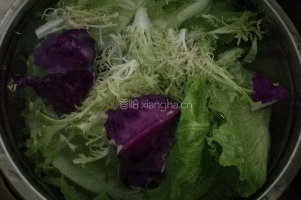 牛肉杂蔬沙拉的做法图解1