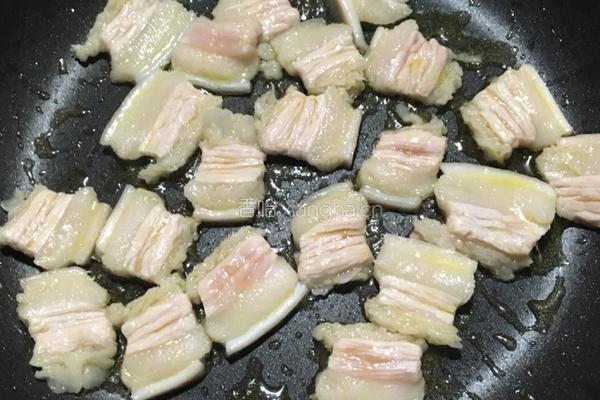 五花肉炒土豆的做法图解2