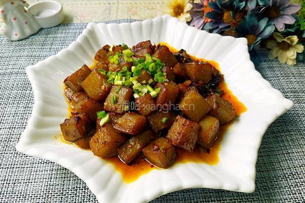 老干妈烧凉粉的做法图解1