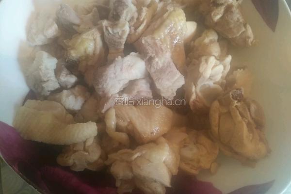 红烧肉炖鸡腿粉条的做法图解1
