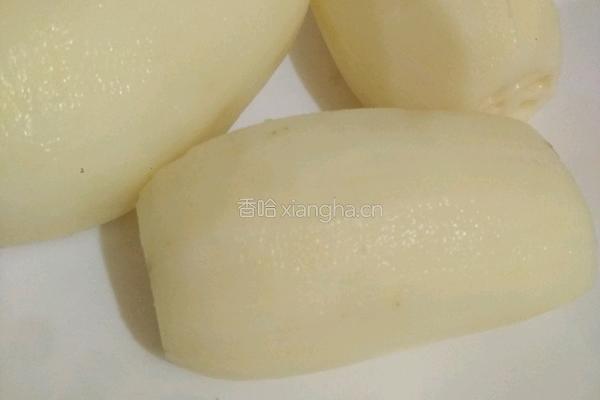 凉拌藕片的做法图解1
