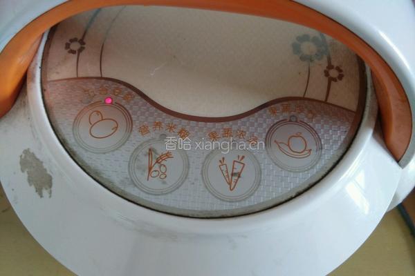 红枣红豆花生养颜豆浆的做法图解5
