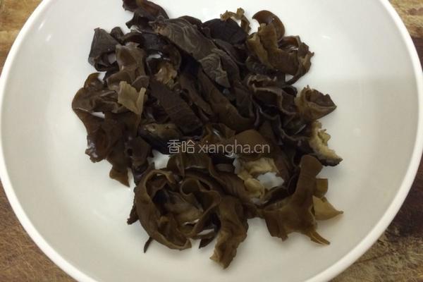 洋葱木耳 中式菜加西餐沙拉的做法图解6
