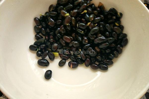 黑豆核桃营养米糊的做法图解2