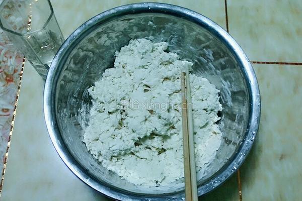 芝麻花卷的做法图解2
