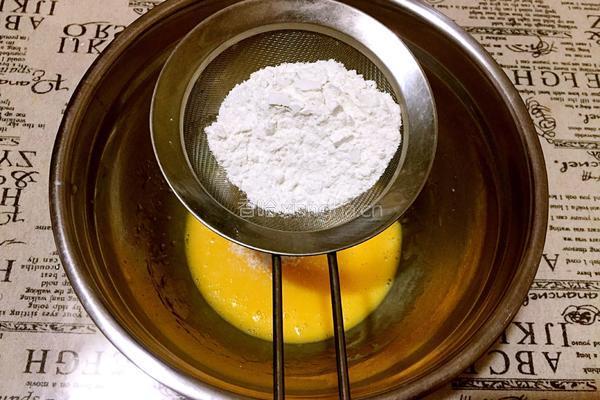 黄金蛋糕的做法图解4