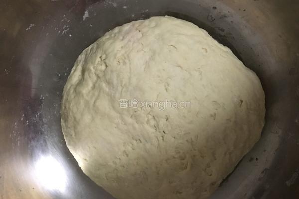 韭菜鸡蛋馅包子的做法图解3